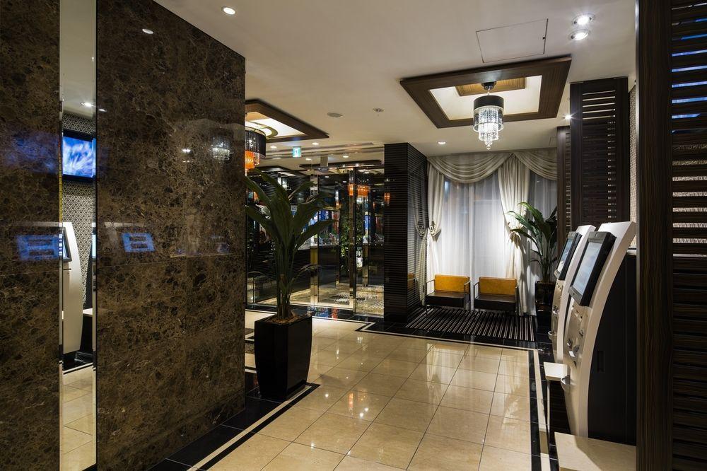 Apa Hotel Nagatacho Hanzomon Ekimae Токіо Екстер'єр фото