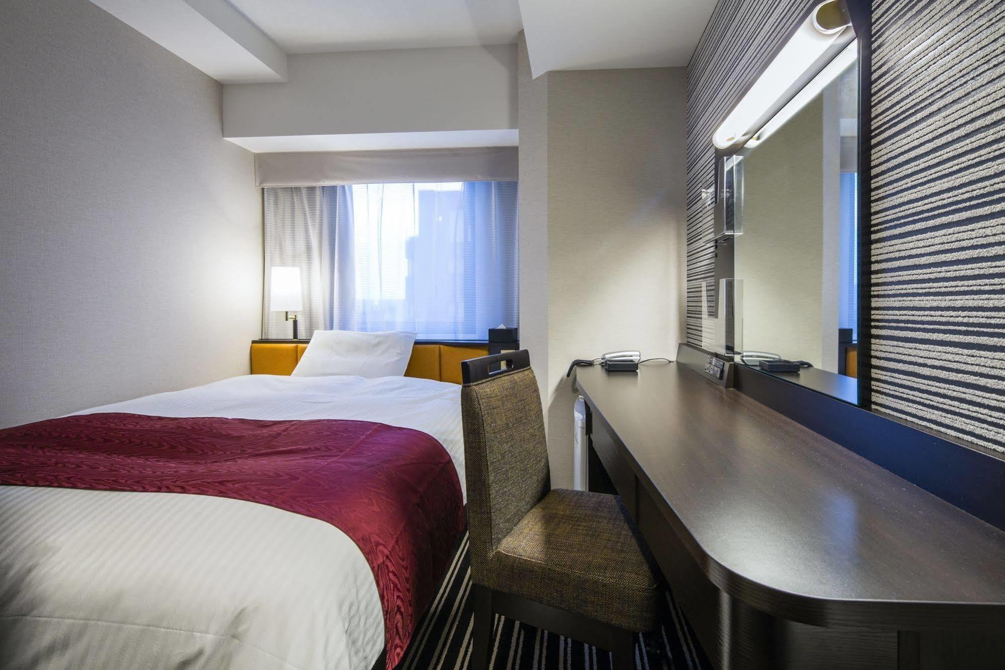 Apa Hotel Nagatacho Hanzomon Ekimae Токіо Екстер'єр фото